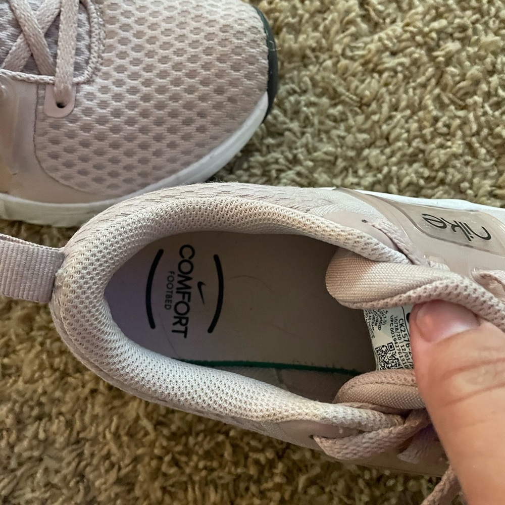 Nike Renew Running Shoe - Picture 8 of 9
